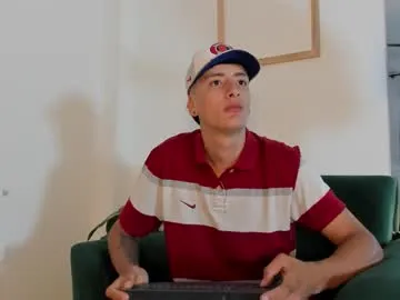 1threestar — GOAL: suck dick [6 tokens remaining] Ready to have fun with us ? #deepthroat #18 #teen #squirt #anal