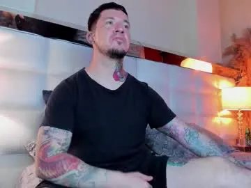 adamtatts on Chaturbate 