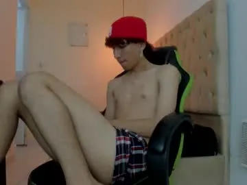 alantrickz365 — Welcome to my first days of streaming.  #femboy   #skinny   #twinks #new #18 [917 tokens remaining]
