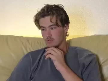 Freechat alex83530 on Chaturbate