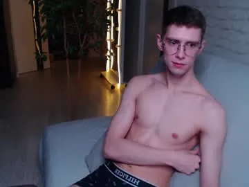alfie_evanss — UM SHOW #lovense #muscle #18 #hairy #young #gay #uncut [1524 tokens remaining]