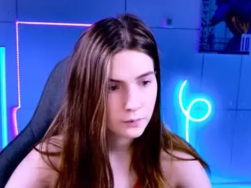 Freechat aliceinredsquare_ on Chaturbate