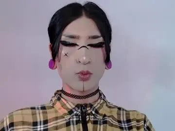 Freechat alienexxx on Chaturbate