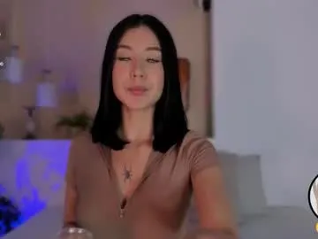 Freechat alison222_ on Chaturbate