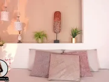 Freechat alison222_ on Chaturbate