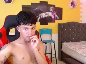 Freechat andy_dan1 on Chaturbate