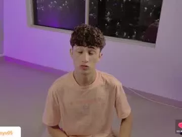 Freechat anthonny_05 on Chaturbate