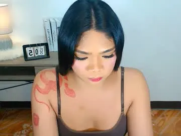 Freechat ava_lux on Chaturbate