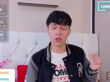 Freechat axel_evanss on Chaturbate