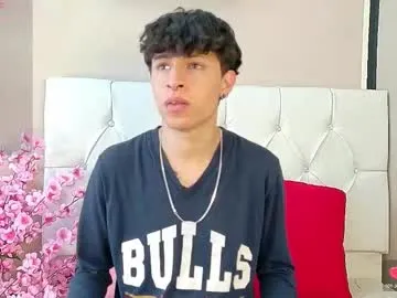 Freechat axel_evanss on Chaturbate