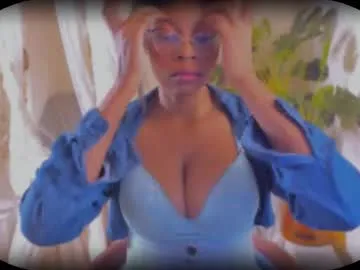 Freechat bellahproudly on Chaturbate