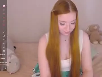 Freechat bellaqueenss on Chaturbate