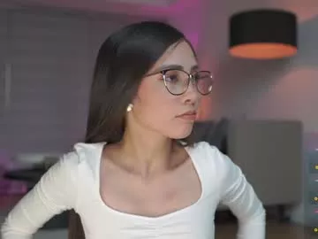 belle_adrienne on Chaturbate 