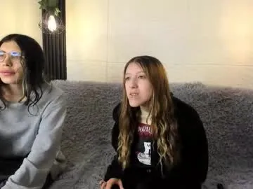 briarandblair — GOAL: putting fingers in pussy * 5min [220 tokens remaining] Yummy #lovense #couple #new #femboy #teen