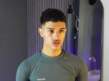 Freechat busterspinter on Chaturbate