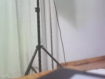 Freechat carolinesampaio on Chaturbate