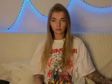 Freechat carriebradshawww on Chaturbate