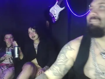 Freechat darkclothes on Chaturbate