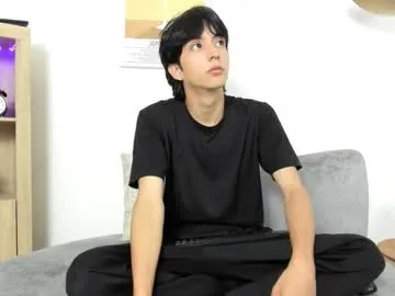 Freechat dear_jeycot on Chaturbate