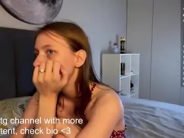 ellie_hollow — GOAL: Say Me Gm [25 tokens remaining] My name is Ellie. I am a beginner, I hope you can help me master this space! #new #bigboobs #skinny #18 #teen