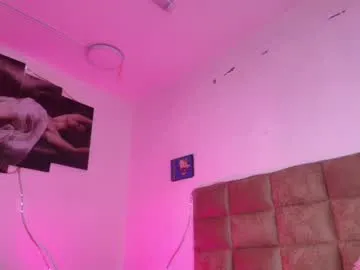 Freechat estrella_hanks_ on Chaturbate