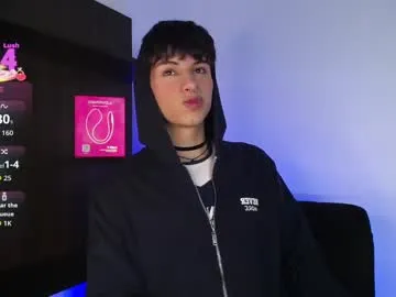 Freechat ezra_storm on Chaturbate