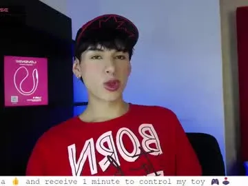 Freechat ezra_storm on Chaturbate