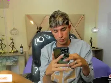 ferphoenix_ — GOAL: Full Naked [100 tokens remaining] Welcome to my room! #feet #skinny #twink #lovense #new