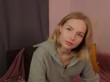 Freechat gwenkevwitch on Chaturbate