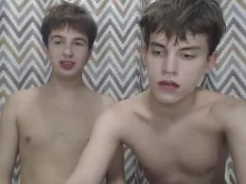 Freechat hornybadbunny on Chaturbate