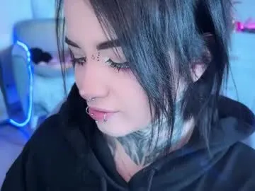 Freechat i_died_again on Chaturbate