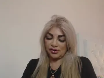 Private katyhornymilfsexy on Chaturbate