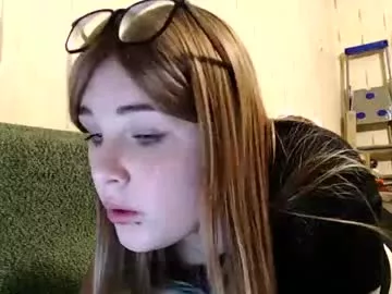 Freechat krisi_myrr on Chaturbate