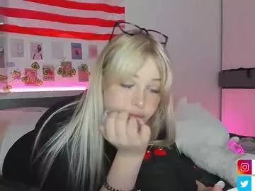 Freechat krisi_myrr on Chaturbate