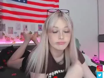 Freechat krisi_myrr on Chaturbate