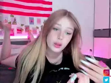 Freechat krisi_myrr on Chaturbate