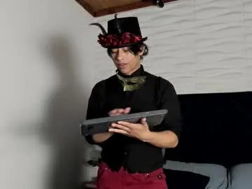 Freechat labrinthteasing on Chaturbate