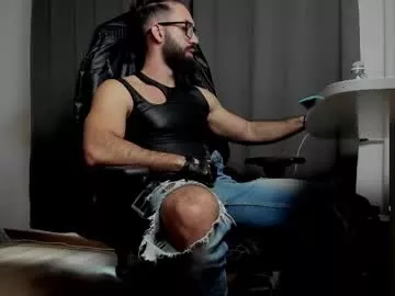 Freechat liamaesthetic on Chaturbate