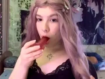 libbynading on Chaturbate 