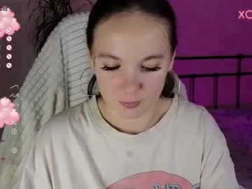 lil_luna_x — GOAL: make me horny [573 tokens remaining] hello dear! Luna loves you <33 #nonude #curvy #lovense #bigass #18