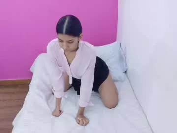 Away littlee_emilyy_ on Chaturbate