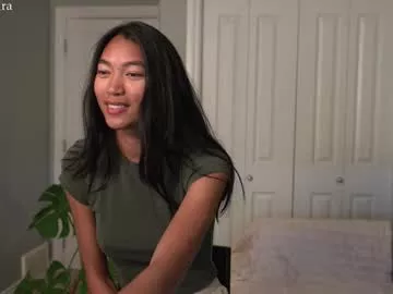 littlemiss_kira on Chaturbate 