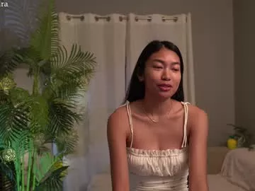 littlemiss_kira on Chaturbate 