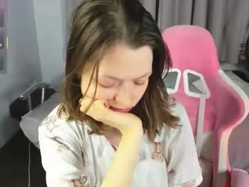 Freechat lunarlily7 on Chaturbate