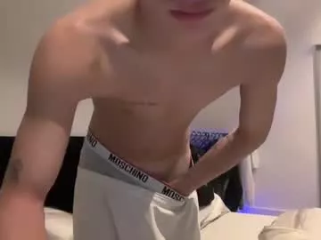 Freechat lz_britboy on Chaturbate