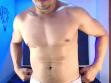 maax_woolf — GOAL: Hi Dear Maax [10 tokens remaining] Welcome to my room! #male #dominant #muscle #tease #interactive #latino