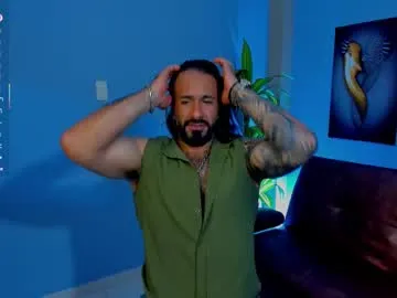 maik_corzo — Cum Show #hairy #tattoo #bear #bi #latino #feet #cum #lovense #alpha #beard #domination [777 tokens left]