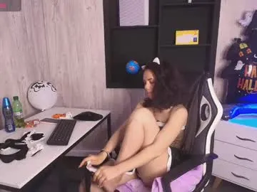 Freechat mia_esposito2 on Chaturbate