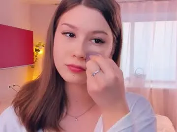 Freechat minditrelles on Chaturbate