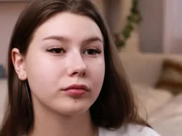 Freechat minditrelles on Chaturbate